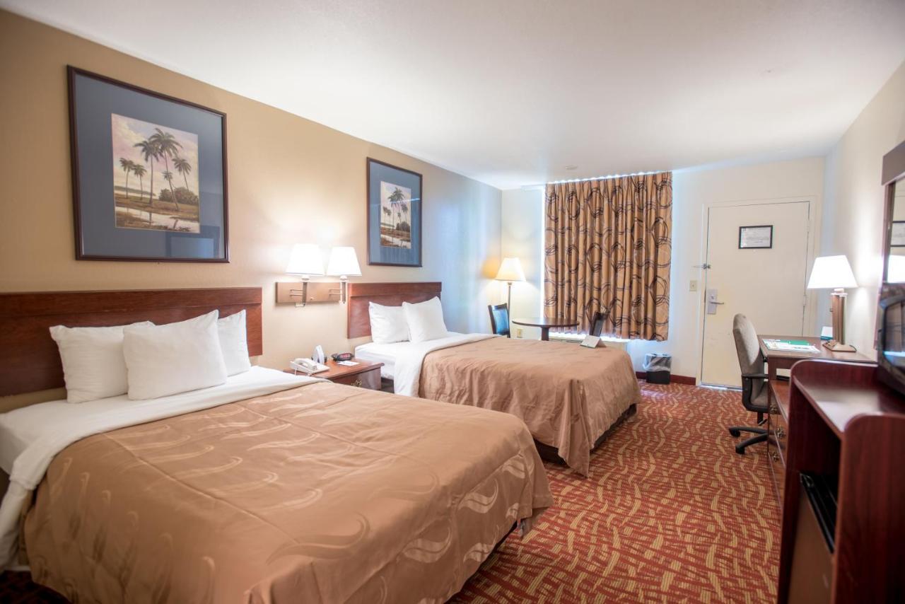 Quality Inn At Town Center Бюфорт Екстериор снимка