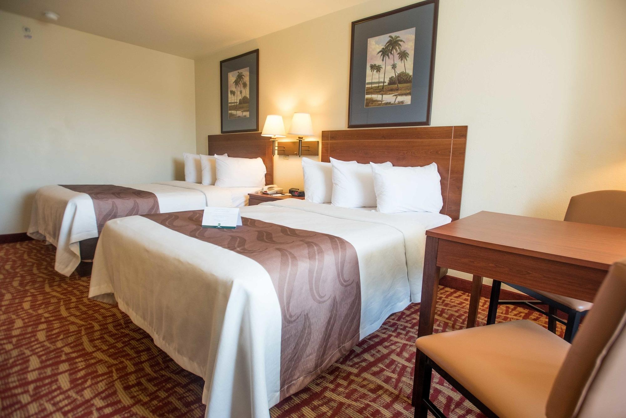 Quality Inn At Town Center Бюфорт Екстериор снимка