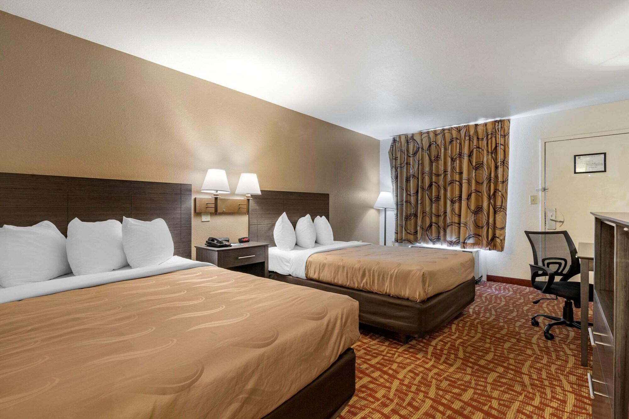 Quality Inn At Town Center Бюфорт Екстериор снимка